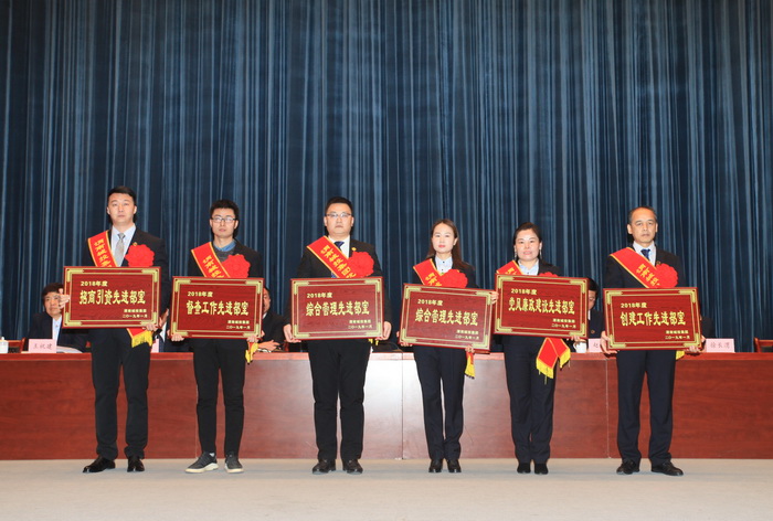 3CϹ鹤hL(fng)O(sh)Y(chung)M(jn).jpg